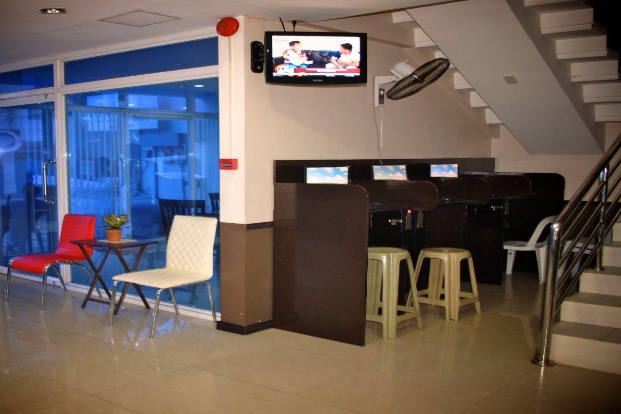 Cebu Fiesta Business Suites Dış mekan fotoğraf