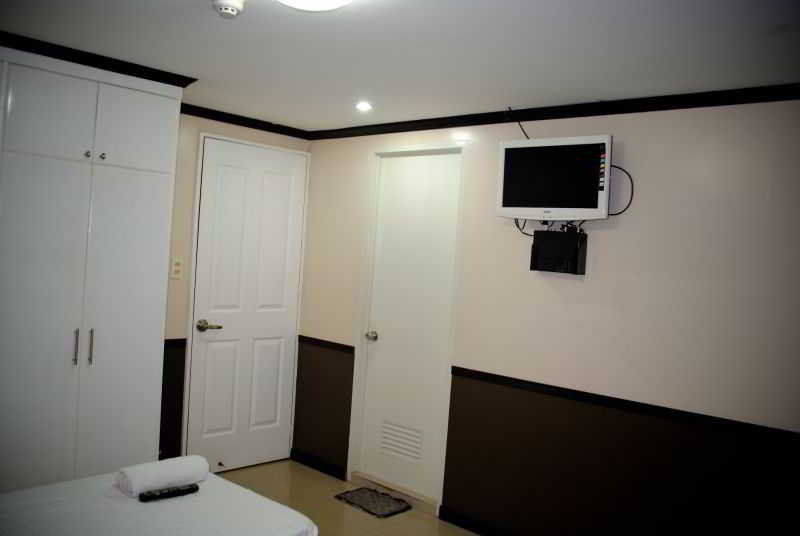 Cebu Fiesta Business Suites Dış mekan fotoğraf